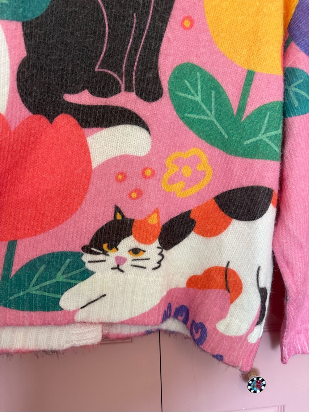 Whimsical Pink Cat-Print Crewneck Sweater - Picture 5 of 5